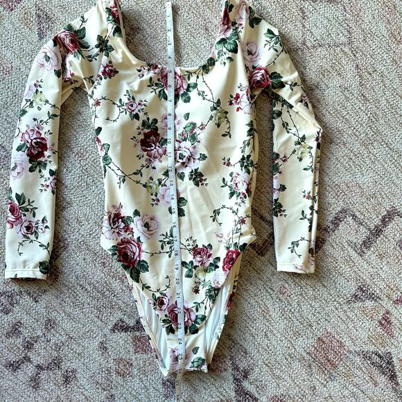 NWT ANTONIO MELANI Long Sleeve Floral Swimsuit Size XS Luxe Classic Vacation - Picture 4 of 5